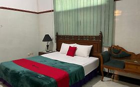 Reddoorz Syariah @ Karang Pilang